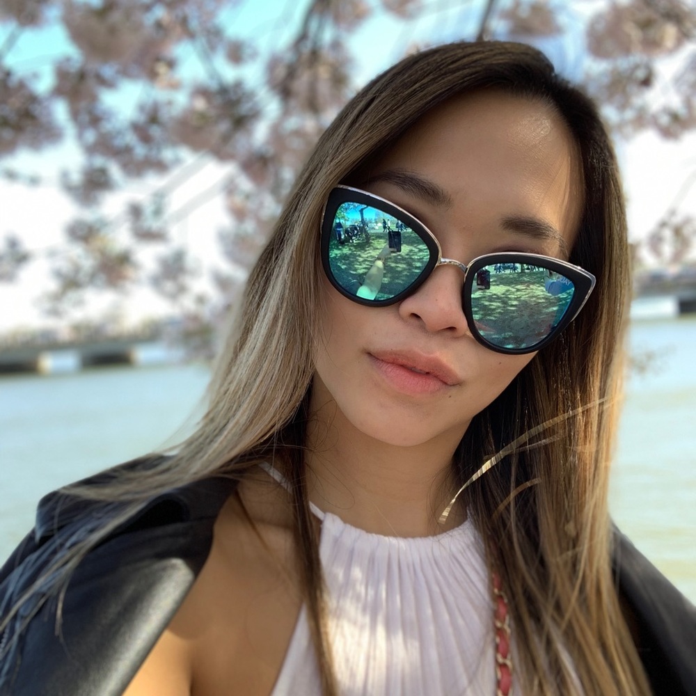 Meet your Posher, Beverly